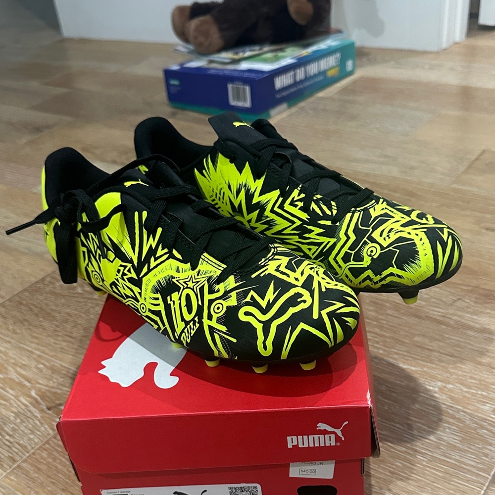 Puma Black and Neon Yellow Graphic Cleats